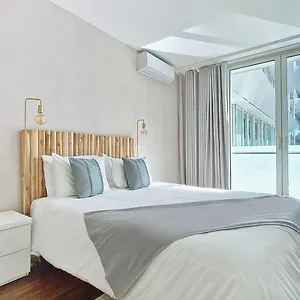 Upscales By Lovelystay - Private Parking , Funchal (Madeira) Portugalia